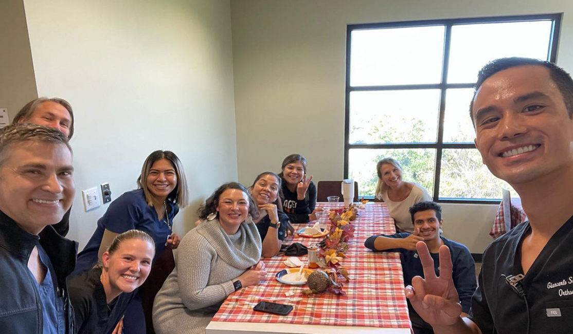 Wired Ortho clinical team and Dr. Santos enjoying lunch
